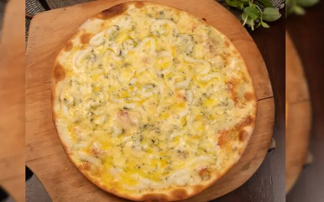pizza 4 fromages